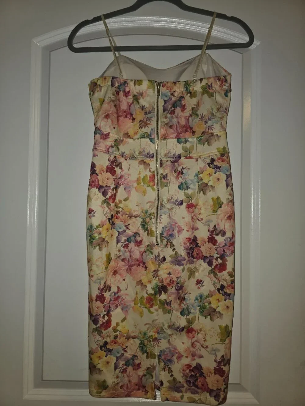 Dress - Picture 3 of 3